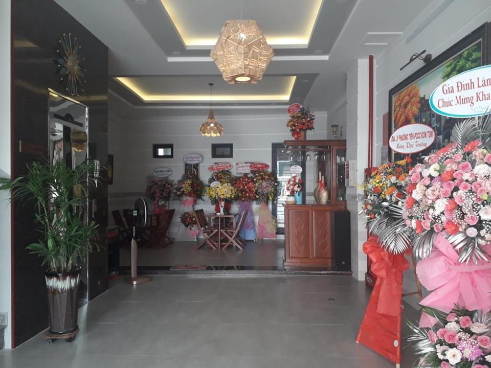 Khách Sạn Hào Hoa Kon Tum  Exterior foto